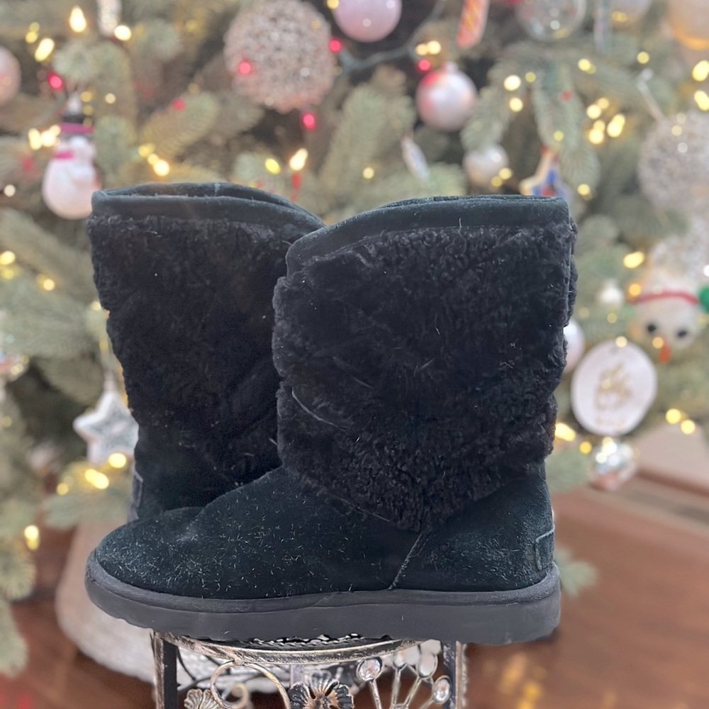 Ugg tania women’s boot black size 8